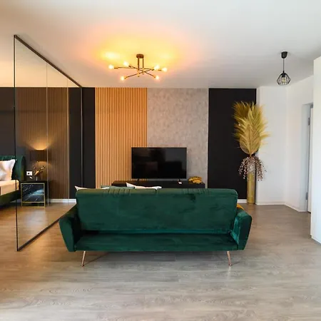 North Twin Apartment *