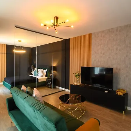 North Twin Apartment *