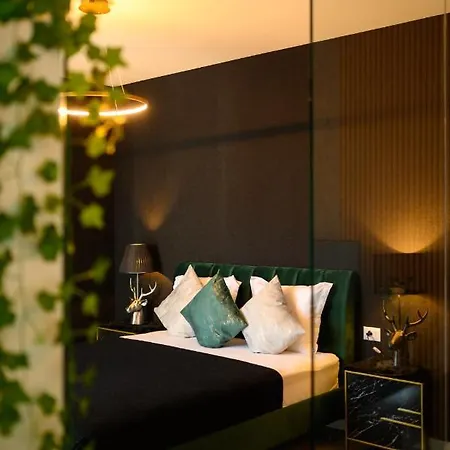 North Twin Apartment *